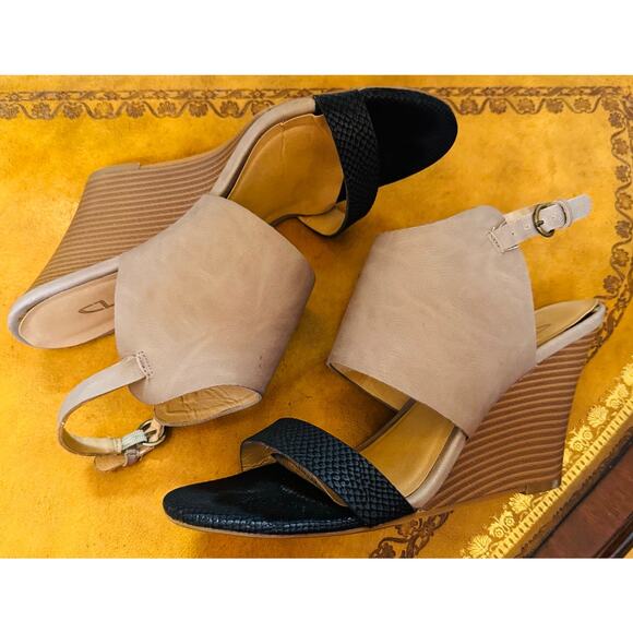 CL by Chinese Laundry Womens Baja 2 Toned Taupe Black 3" Wedge Sandals Size 8.5 - Picture 6 of 9